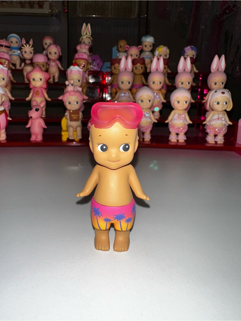 100% authentic Sonny Angel 2017 Vacation series pink goggle angel.